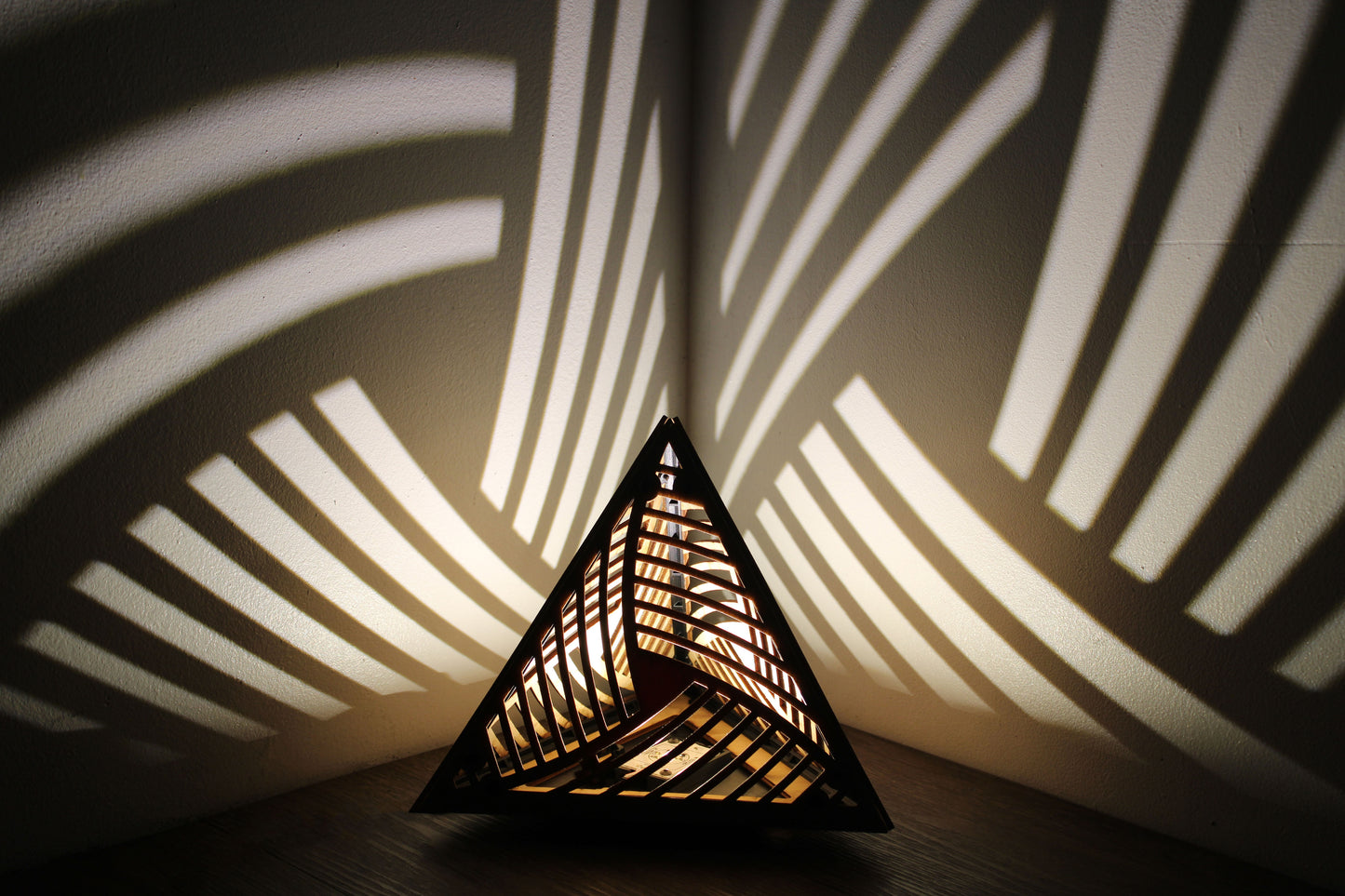 Pyramid - Wave