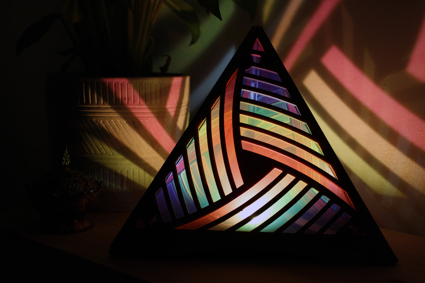 Pyramid - Rainbow