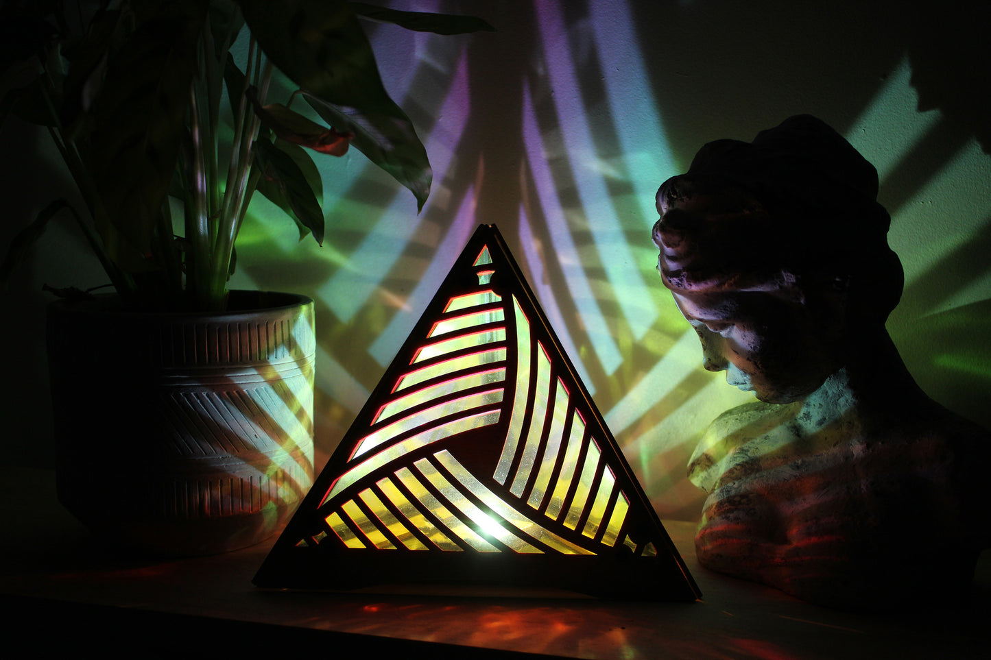 Pyramid - Wave - Aurora