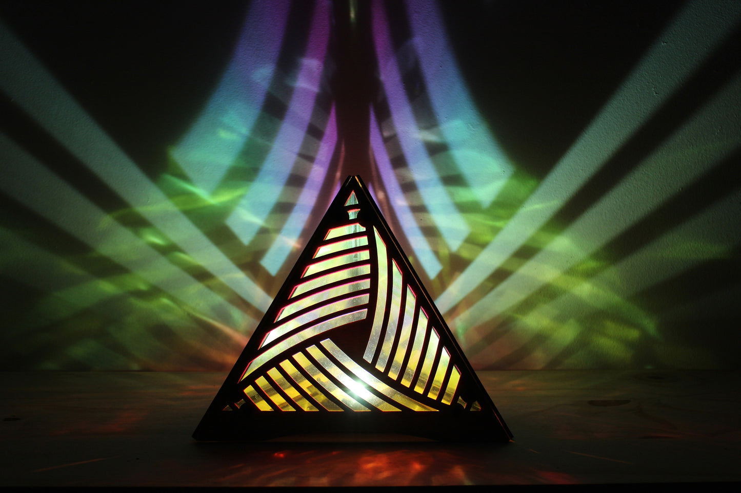 Pyramid - Wave - Aurora