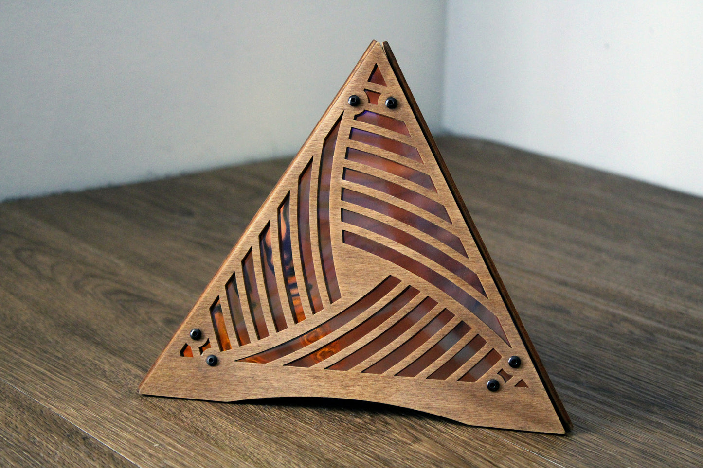 Pyramid - Wave - Aurora
